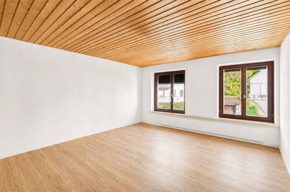 Maison familiale entièrement louée avec 5 appartements, 2 places de parking, 5,5% de rendement & potentiel de développement! – photo 4 sur 14