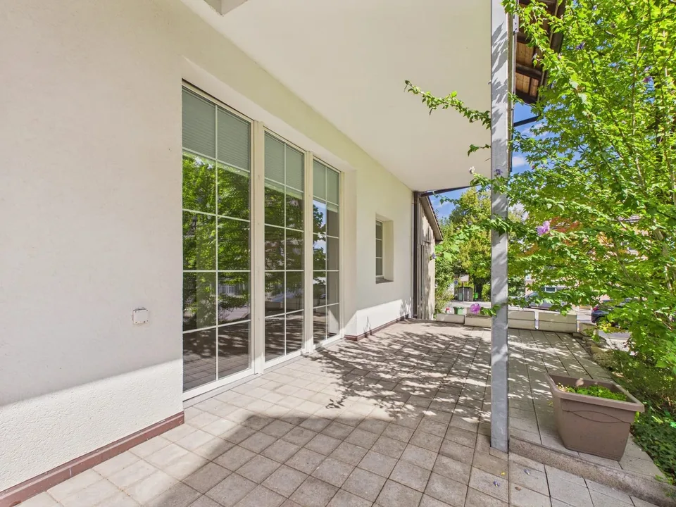 Appartement 2 pièces élégant avec terrasse à Thalwil à louer – photo 4 sur 13