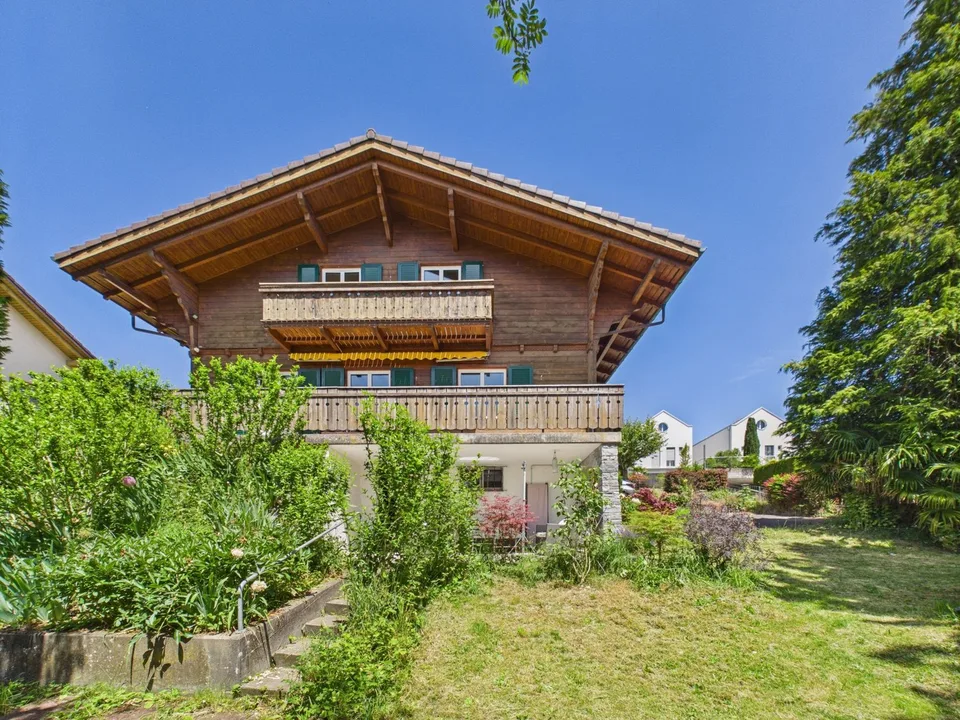 Ihr Chalet mit Traumgarten und atemberaubendem Bergpanorama – Foto 9 von 13