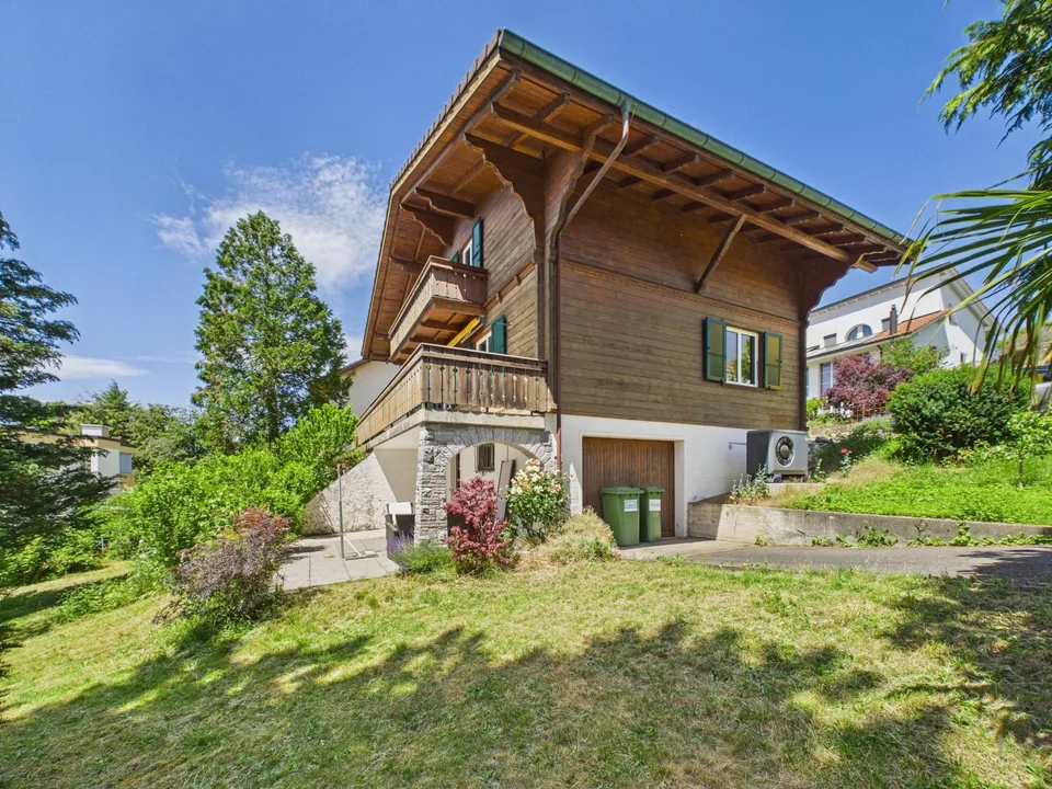 Ihr Chalet mit Traumgarten und atemberaubendem Bergpanorama – Foto 10 von 13