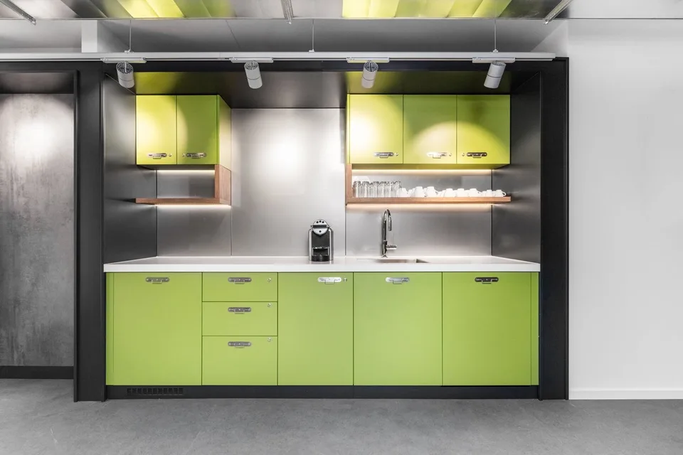 Ufficio privato per 15 a Regus Bessieres – foto 7 di 9