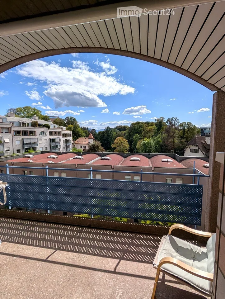 Sehr schönes möbliertes Apartment im Herzen von Nyon – Foto 3 von 5