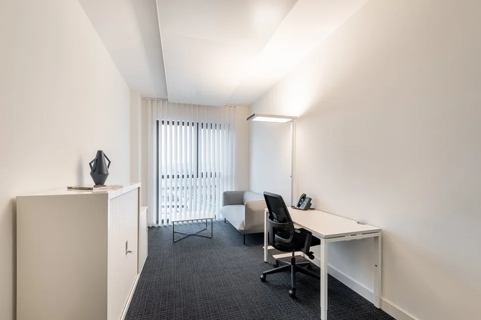 Büro für 3 Personen bei Regus City Centre – Foto 3 von 11