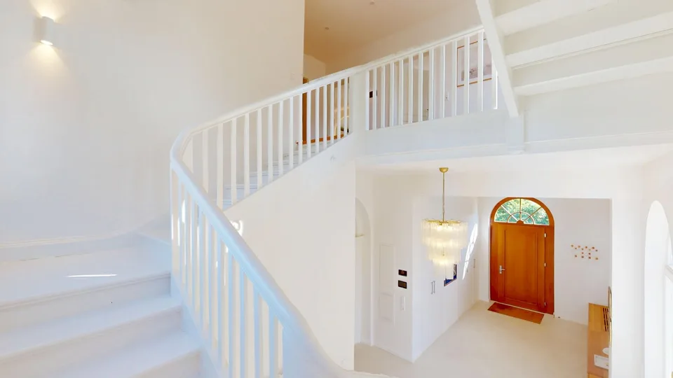 Charmi storici e design moderno, villa completamente ristrutturata ad Altweil con 346 m² di spazio abitativo – foto 6 di 18