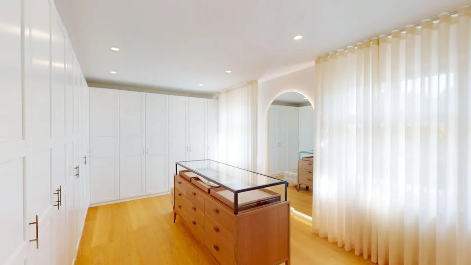 Charmi storici e design moderno, villa completamente ristrutturata ad Altweil con 346 m² di spazio abitativo – foto 11 di 18