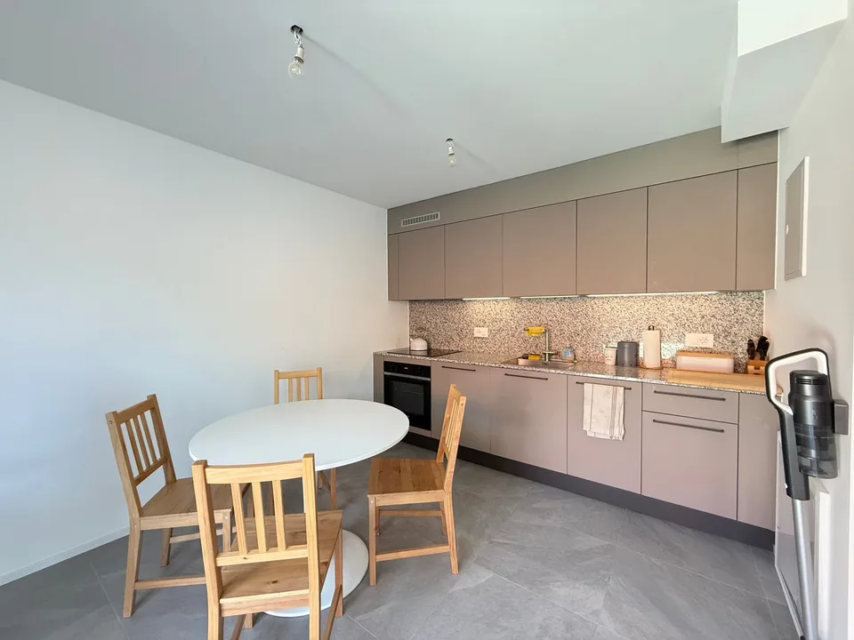 Affascinante appartamento duplex di 2 locali arredato – foto 4 di 9