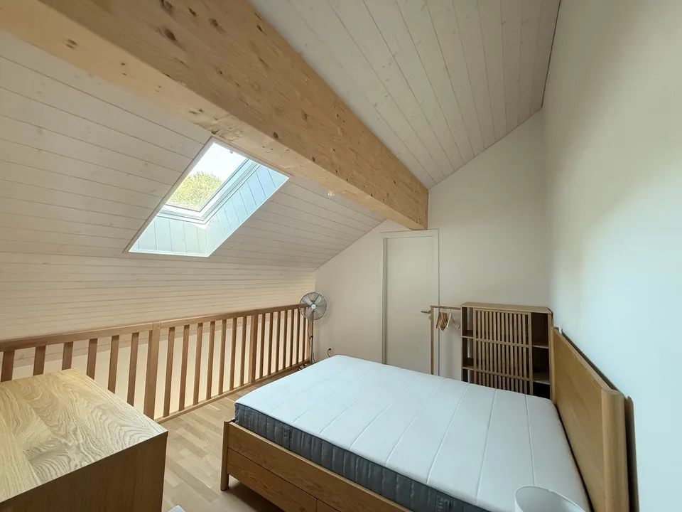 Affascinante appartamento duplex di 2 locali arredato – foto 8 di 9