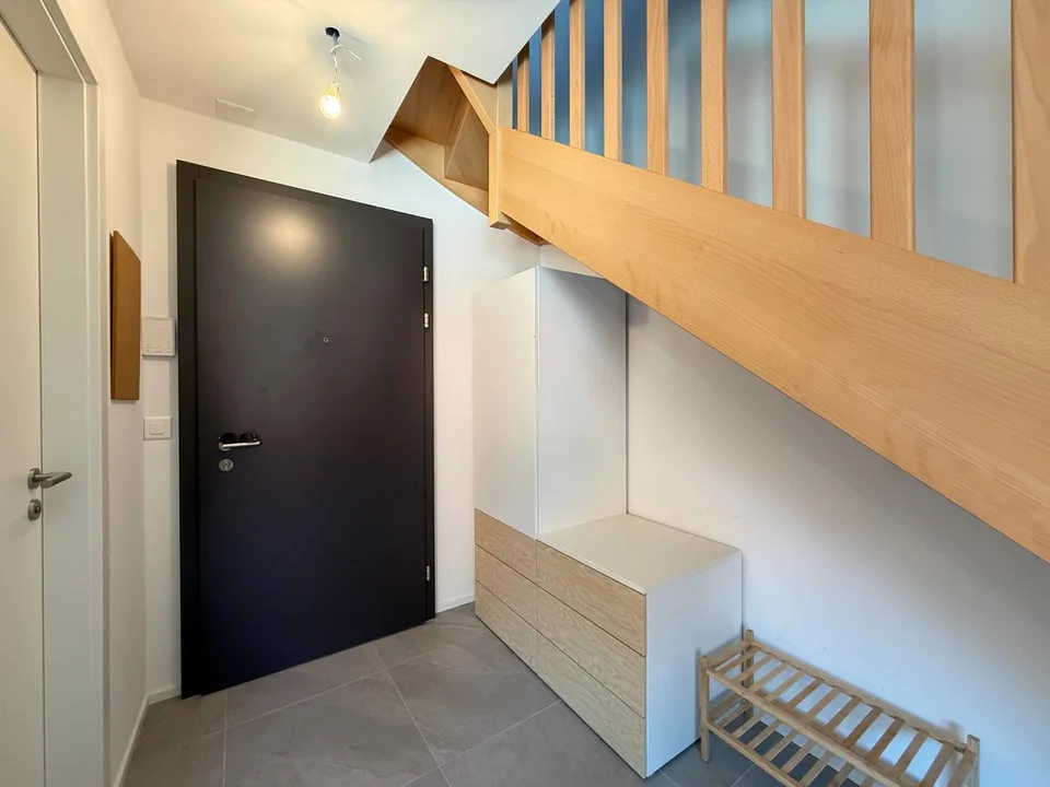 Affascinante appartamento duplex di 2 locali arredato – foto 6 di 9