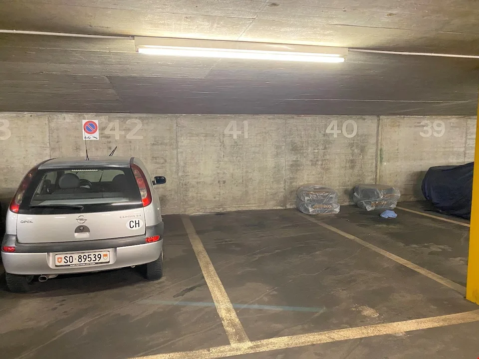 Tiefgaragen - Parkplatz in Lostorf zu vermieten – Foto 4 von 6