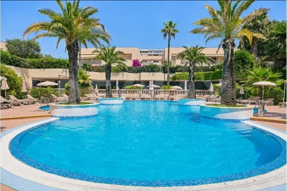 Mediterrane Eleganz mit Pool und sonniger Terrasse im Herzen an der Cote d'Azur – Foto 11 von 12