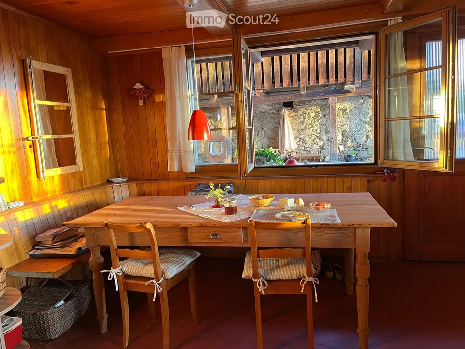 Wunderschöne, grosse zweieinhalb Zimmerwohnung – Foto 2 von 5
