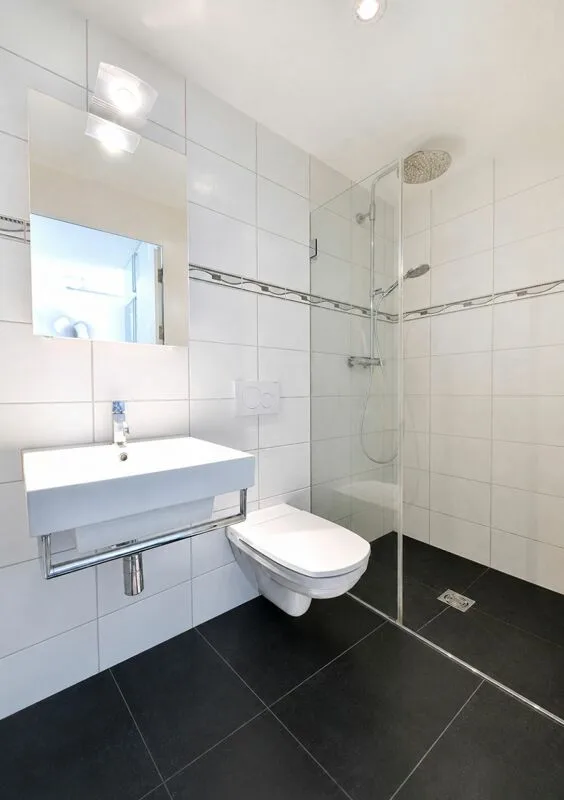 4.5-Zi. Reihenmittelhaus mit aussergewöhnlicher Architektur – Foto 8 von 16