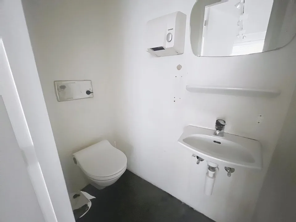 Lokal im Zentrum von Sion - Große modulare Flächen – Foto 5 von 13