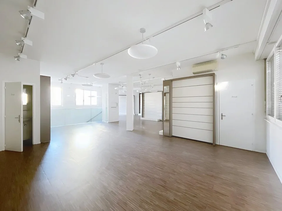 Lokal im Zentrum von Sion - Große modulare Flächen – Foto 10 von 13