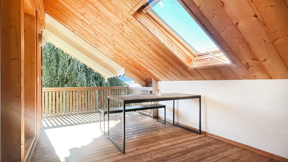 Maison multifamiliale avec grande réserve de terrain constructible – photo 6 sur 24