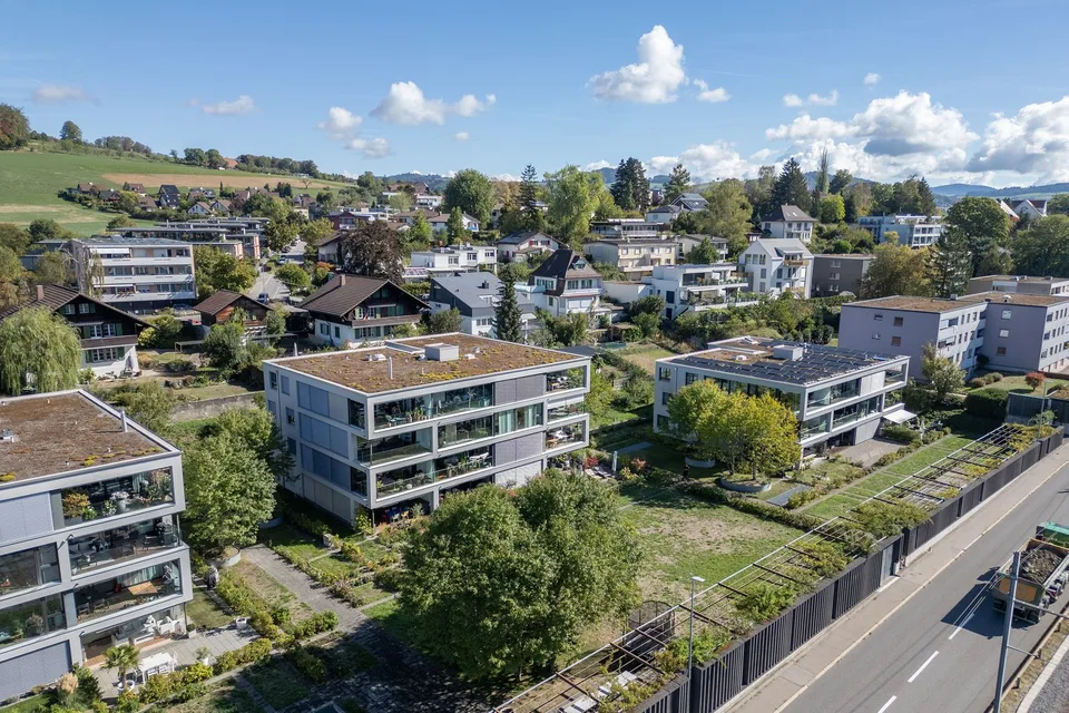 Appartamento moderno di 4,5 stanze nel Rosenpark Rüfenacht – foto 4 di 17