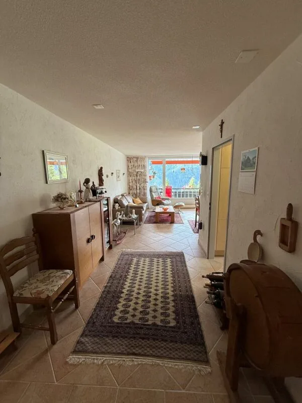 Appartamento soleggiato di 3,5 locali, Hauptstrasse 30, Davos Wiesen – foto 7 di 14