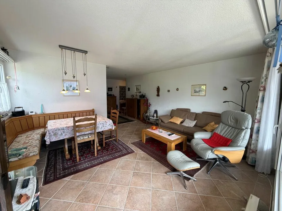 Appartamento soleggiato di 3,5 locali, Hauptstrasse 30, Davos Wiesen – foto 8 di 14