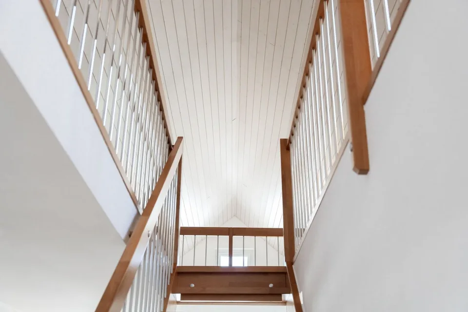 Lichtdurchflutete 4.5 Zi-Maisonettewohnung (A3.1) mit Galerie – Foto 7 von 13