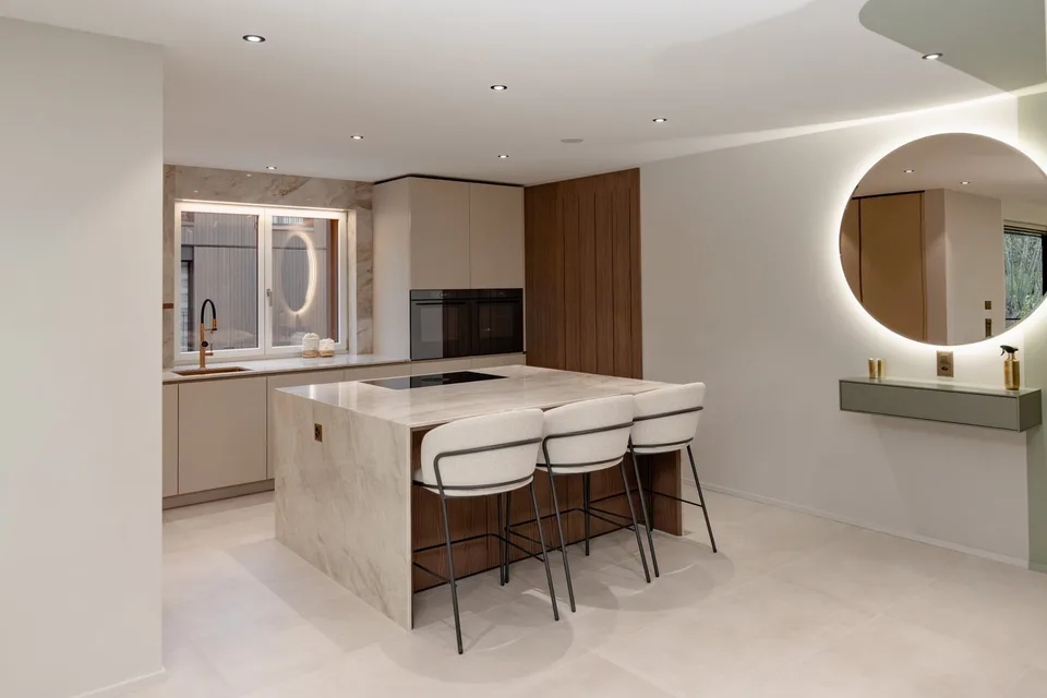 Exklusive 5.5-Zimmer-Neubauwohnung mit luxuriösem Ausbau in Vordemwald – Foto 2 von 25