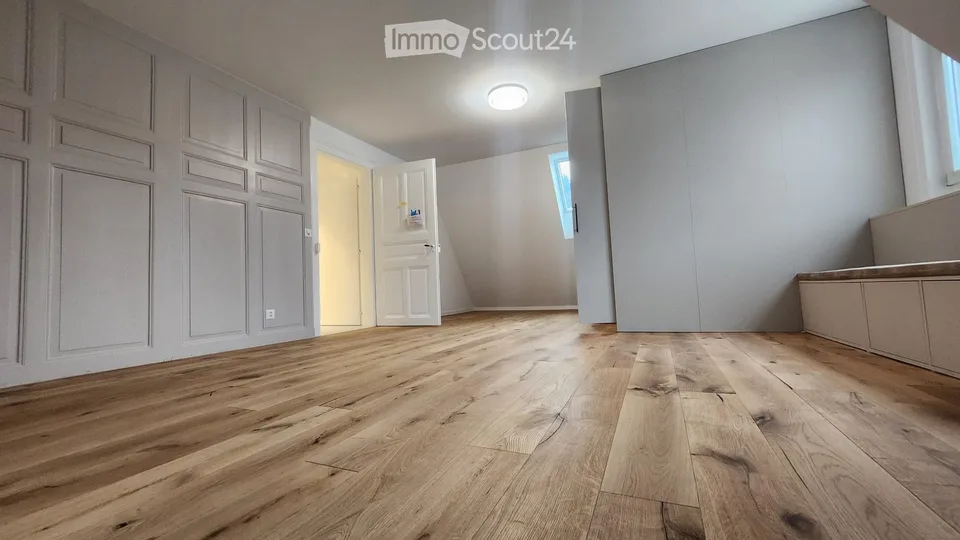 Moderne 5.5 Zimmer-Maisonettewohnung – Foto 2 von 5