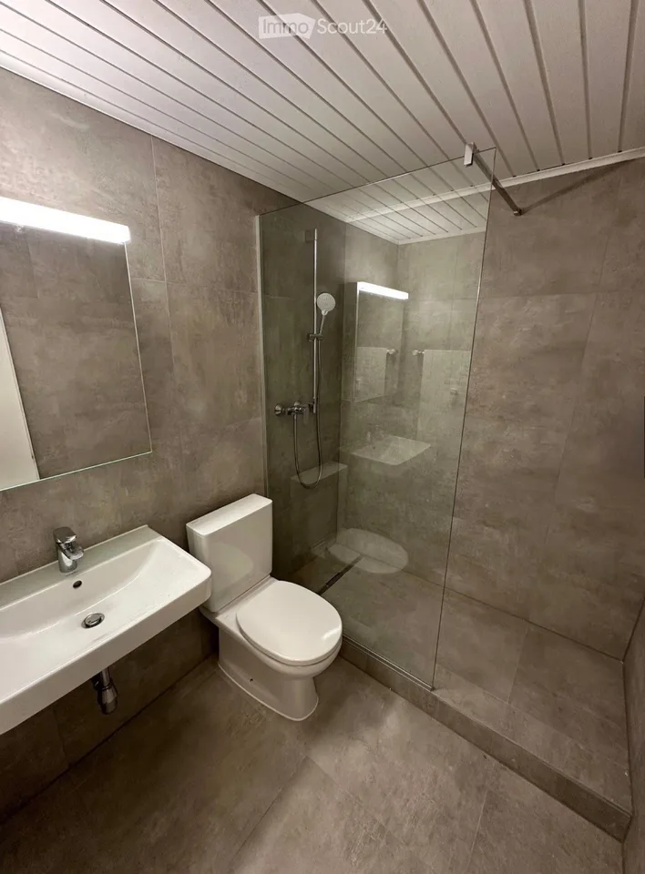 Wiederaufnahme Mietvertrag Duplex-Wohnung Neuenburg 2.5 Zimmer – Foto 4 von 5