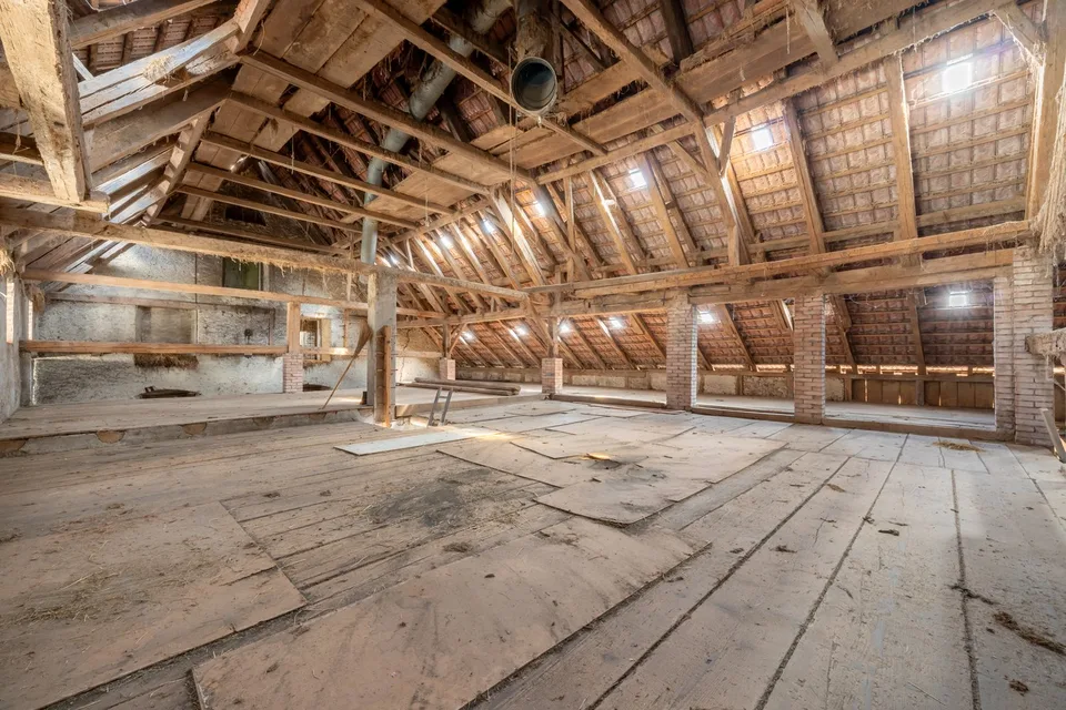 Historisches Riegelhaus mit Scheune und Hallwilerseeblick – Foto 12 von 13