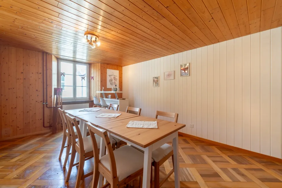 Historisches Riegelhaus mit Scheune und Hallwilerseeblick – Foto 6 von 13