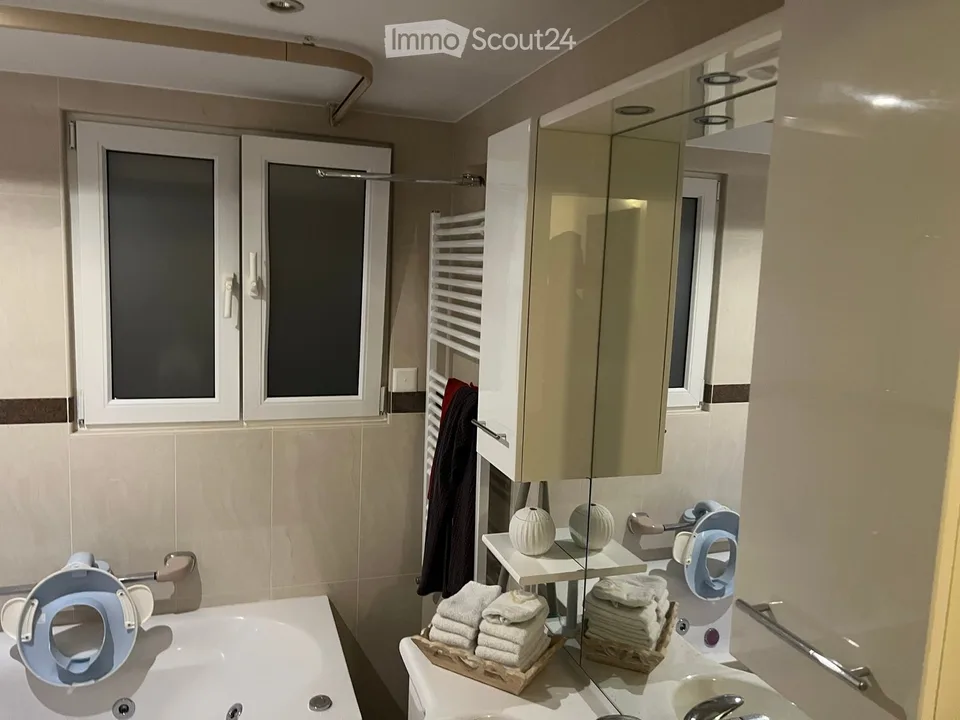 Grosszügige 4.5-Zi.Wohnung mit grossem Balkon – Foto 3 von 5