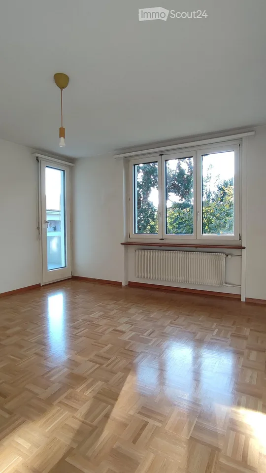 4,5-Zimmer-Whg. an ruhiger Lage, mit vielen Extras – Foto 2 von 5