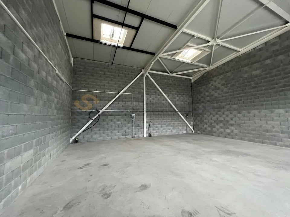 Straßenbox 60m2 zur Miete, sehr günstig gelegen! - 1. Miete frei – Foto 4 von 4