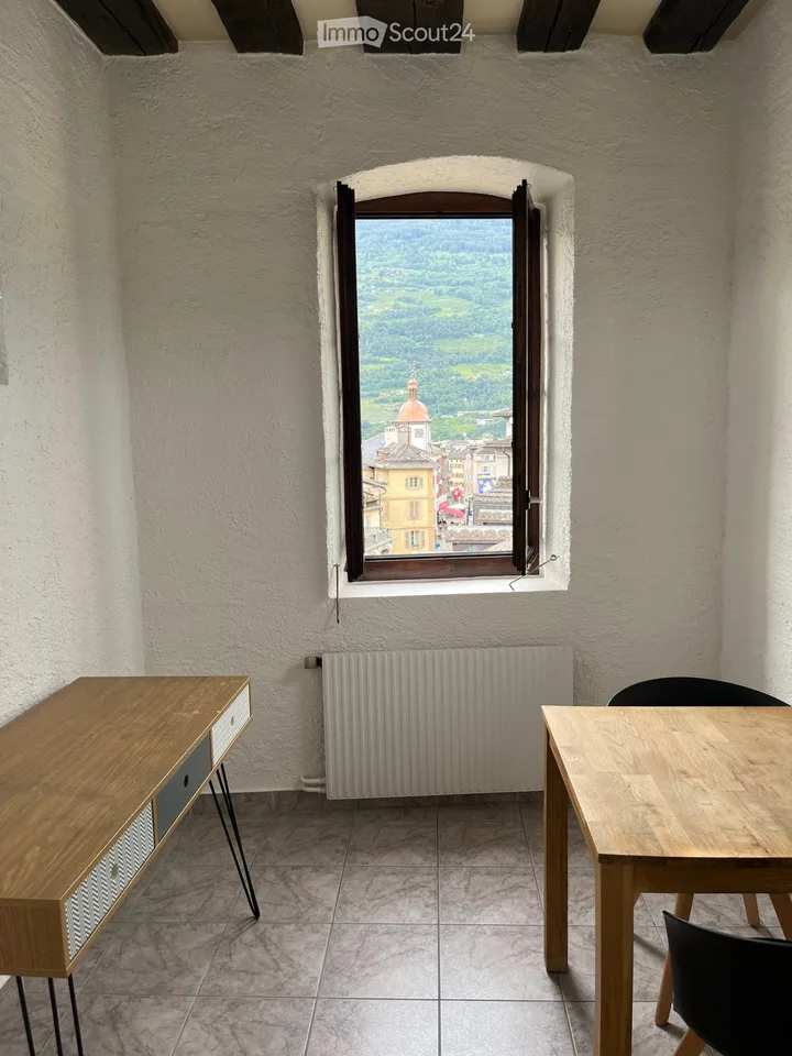 Appartement 1.5 Zimmer im Zentrum von Sion, mansardiert – Foto 3 von 5