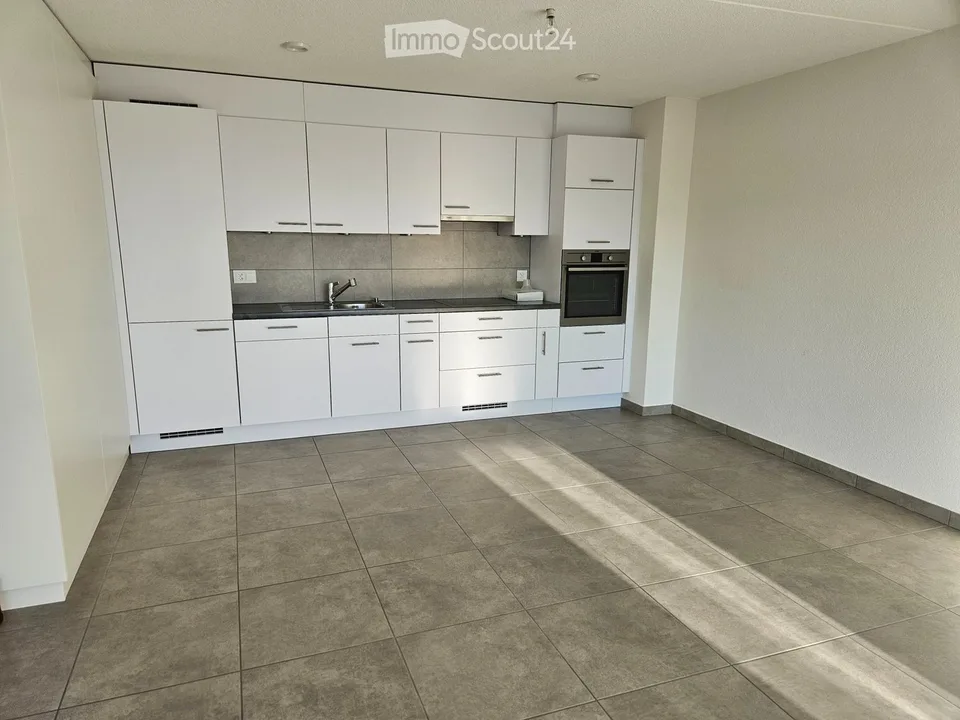 2,5 Zimmer sehr hell, 61m2 mit Balkon – Foto 2 von 5