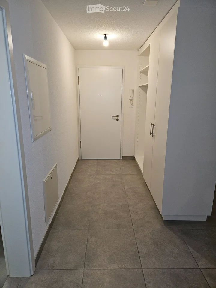 2,5 Zimmer sehr hell, 61m2 mit Balkon – Foto 4 von 5