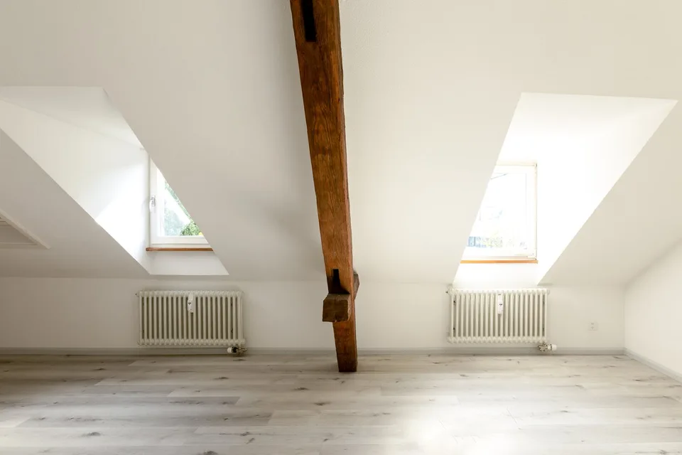 Helle 3,5 Zimmer-Dachwohnung nähe Kronenplatz – Foto 11 von 19