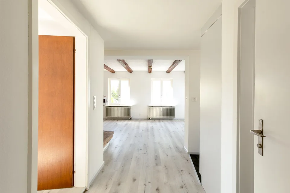 Helle 3,5 Zimmer-Dachwohnung nähe Kronenplatz – Foto 15 von 19