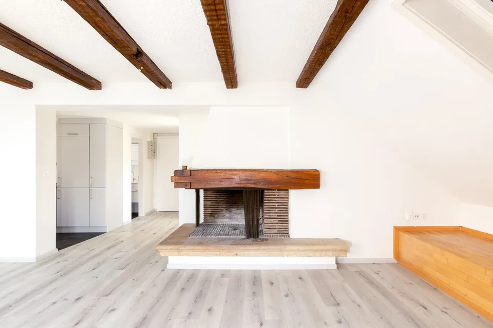 Helle 3,5 Zimmer-Dachwohnung nähe Kronenplatz – Foto 17 von 19