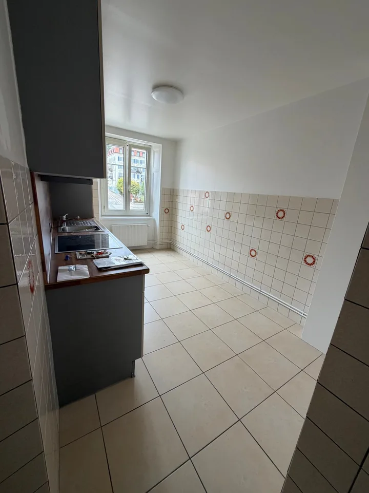 Wohnung mit 3.5 Zimmern im 3. Stock Ost – Foto 4 von 7