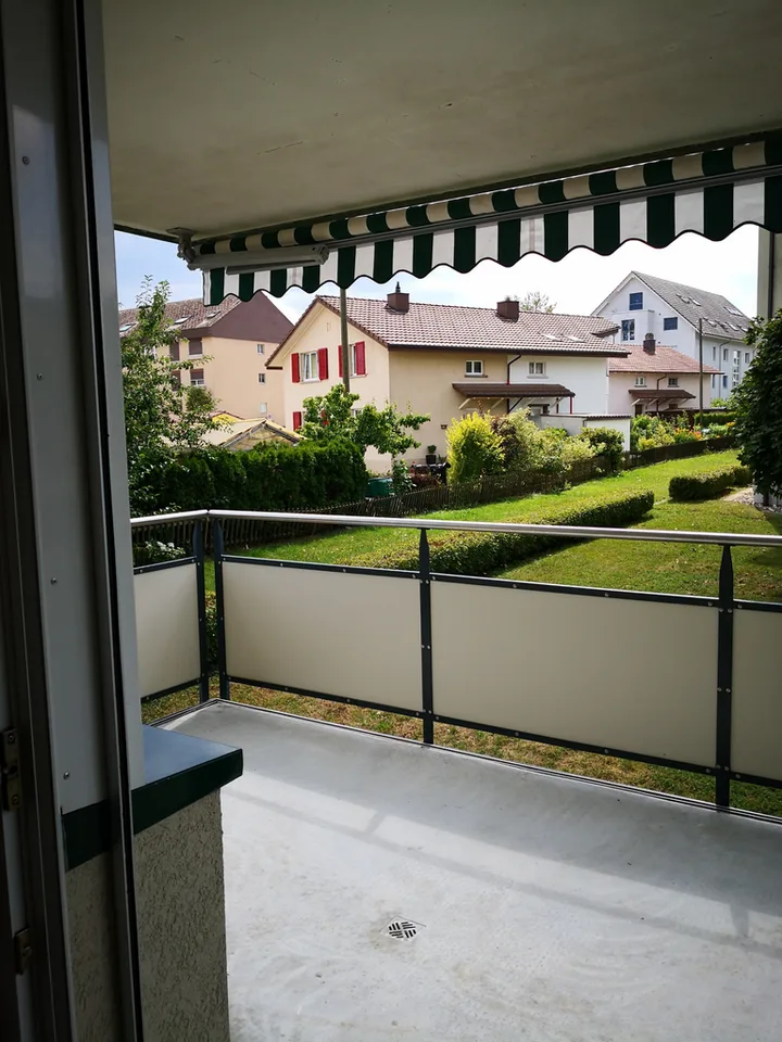 Charmant appartement 4.5 pièces avec balcon – photo 8 sur 9