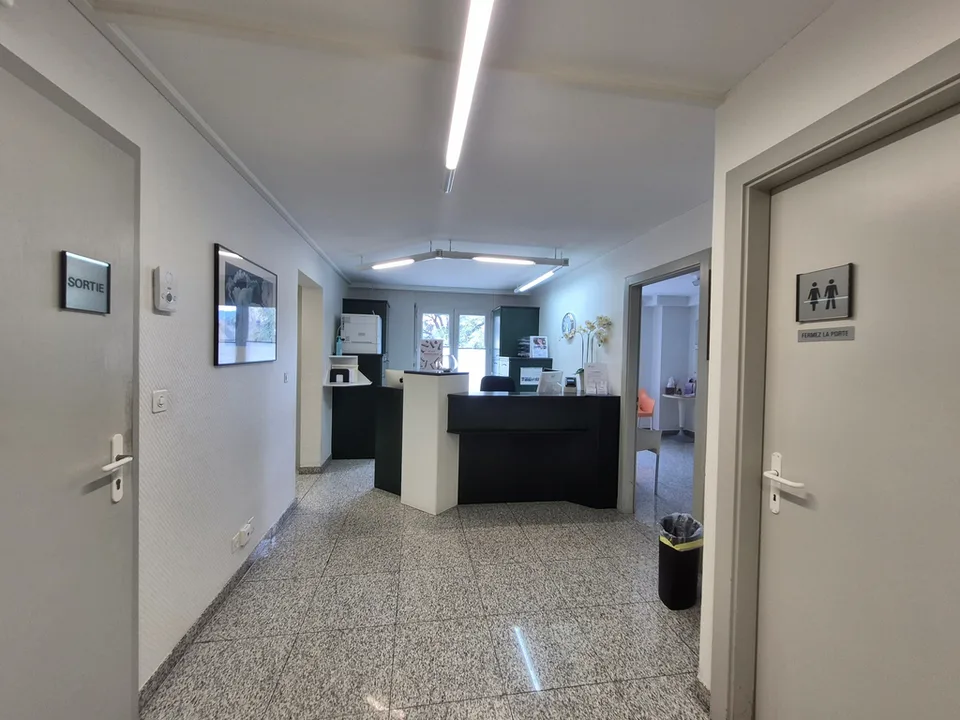 SION-CENTRE - LOCAUX A LOUER – photo 2 sur 10