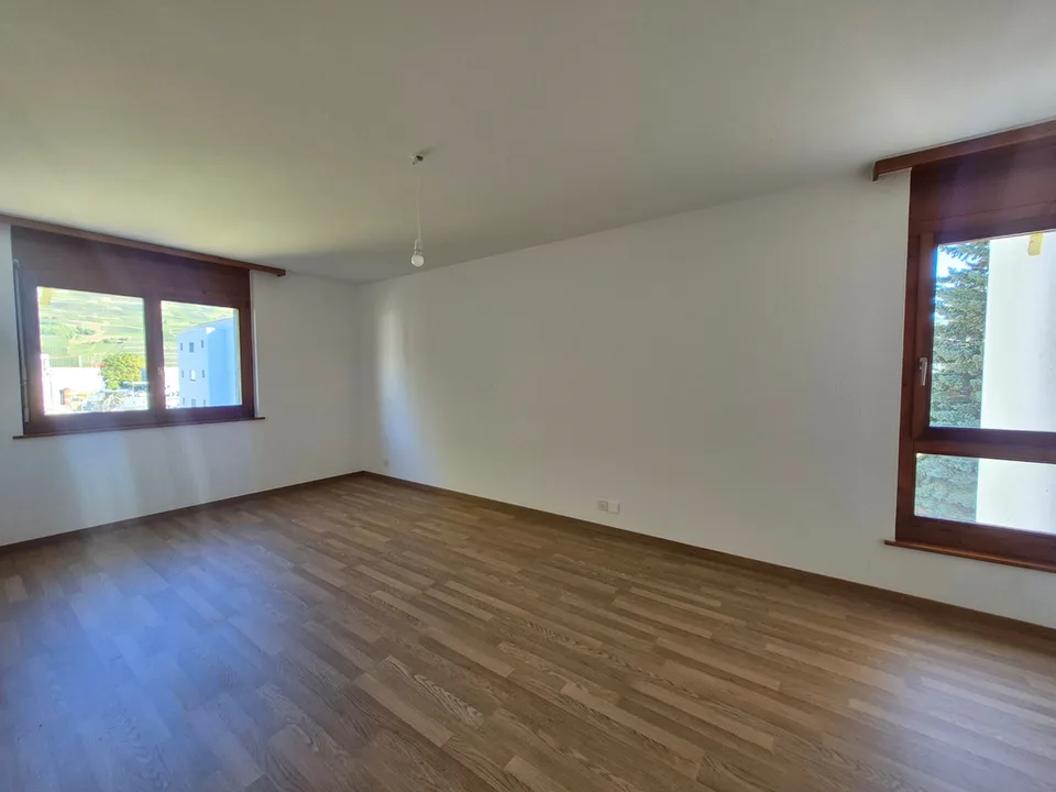 CONTHEY - SCHÖNES APPARTEMENT MIT GROßEM BALCON – Foto 6 von 11