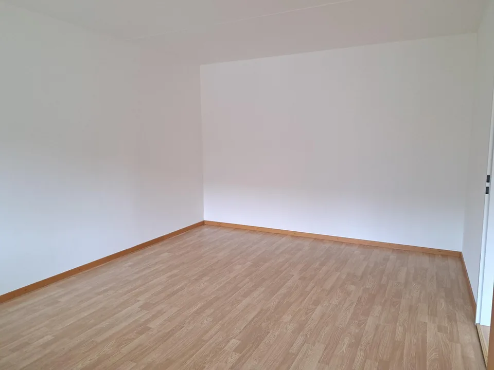 3 Zimmer Wohnung in Moutier – Foto 4 von 12