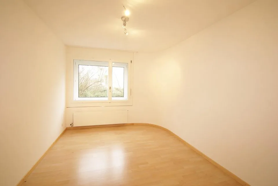 WG-Zimmer in Ipsach – Foto 5 von 10
