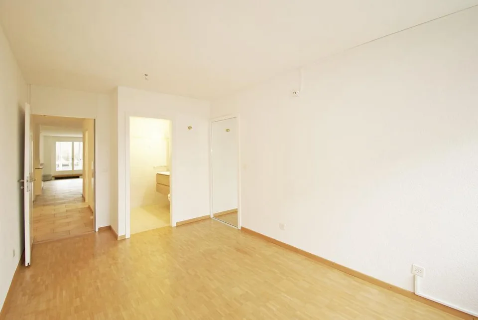 WG-Zimmer in Ipsach – Foto 4 von 10