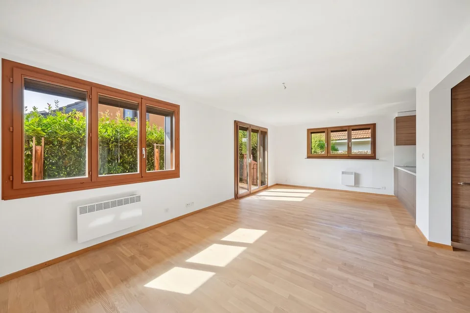 Einzelvilla mit Garten und Terrasse – Foto 4 von 11