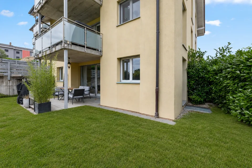 Appartamento luminoso di 4,5 stanze con giardino a Léchelles – foto 2 di 14