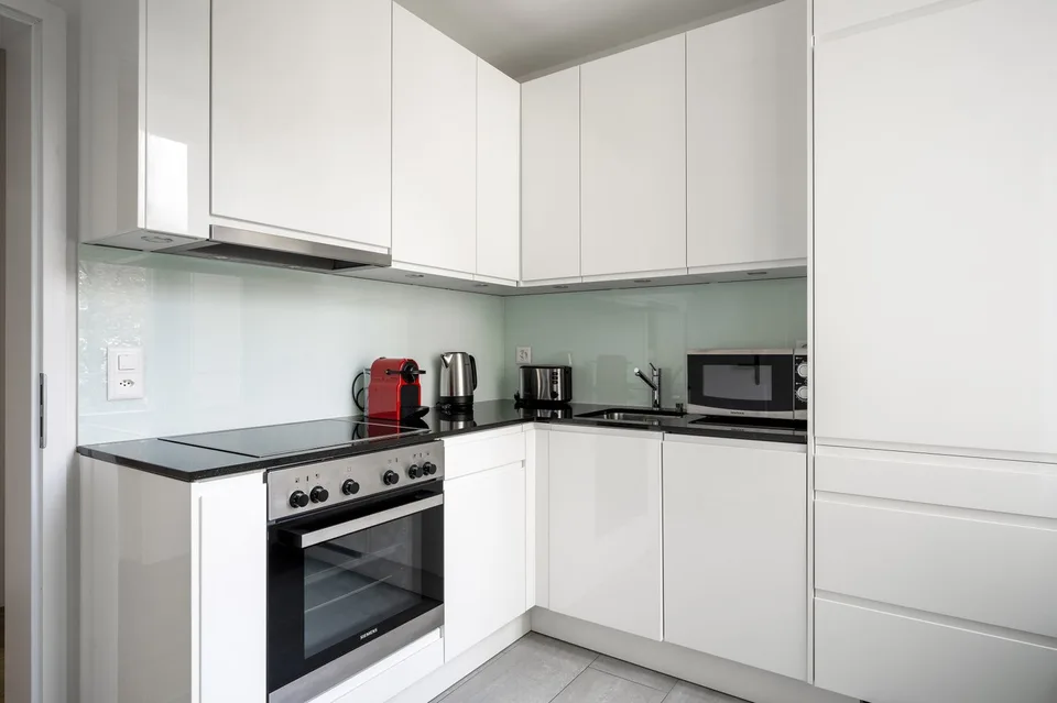 Soleggiato Horgen 2.5 locali, + lago, 3 minuti al mercato, via Blueground – foto 6 di 16