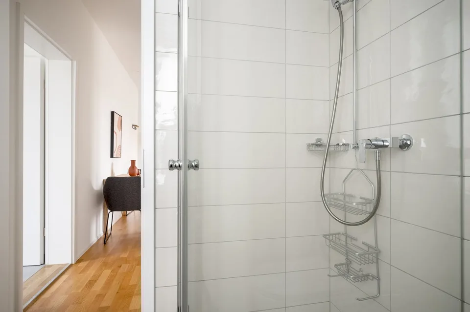 Soleggiato Horgen 2.5 locali, + lago, 3 minuti al mercato, via Blueground – foto 14 di 16