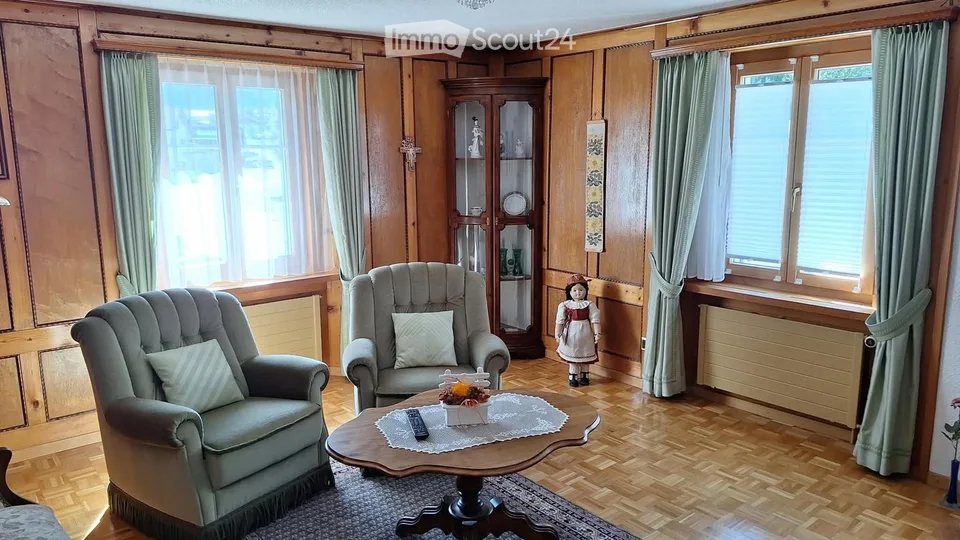 Maison unifamiliale, local commercial et bâtiment d'écurie à vendre à Müstair – photo 5 sur 8