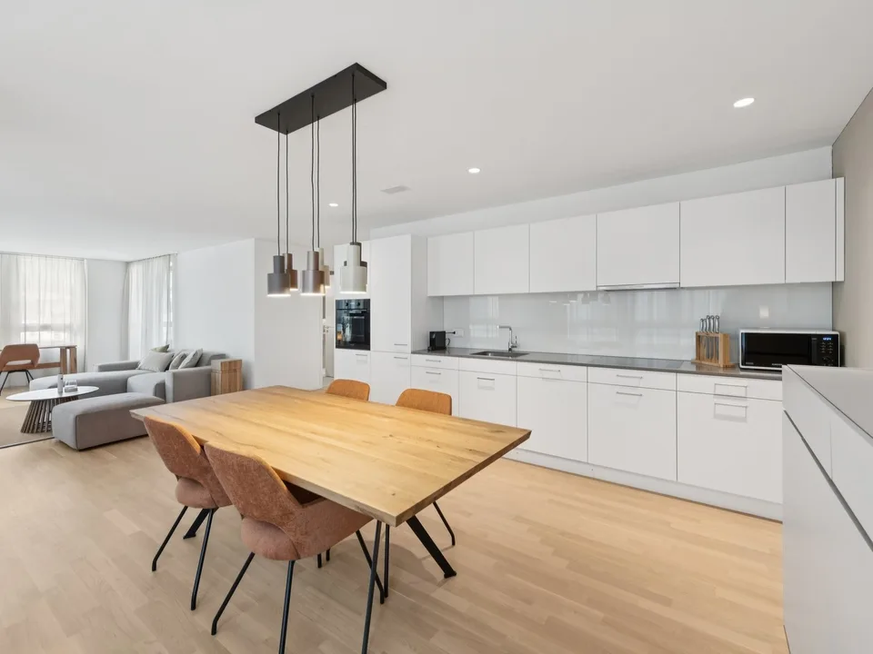 Möblierte Apartments mit Madrid Flair direkt im grössten Shoppingcenter der Schweiz! – Foto 4 von 9
